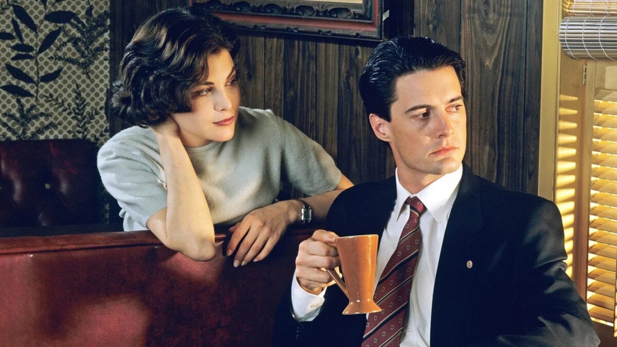 Záber zo seriálu Davida Lyncha Mestečko Twin Peaks